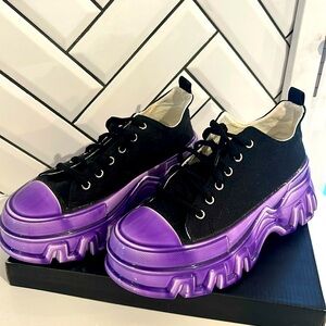FUNKY BLACK AND PURPLE SNEAKER